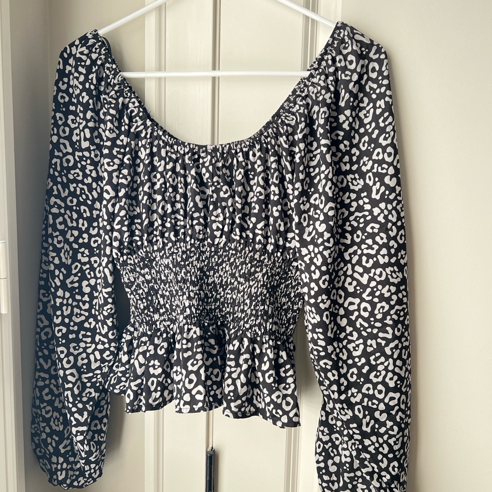 NWT Sincerely Jules Black and White Animal Print Smocked Women's Top Size S